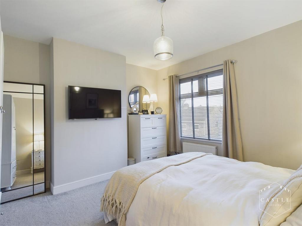Front master bedroom