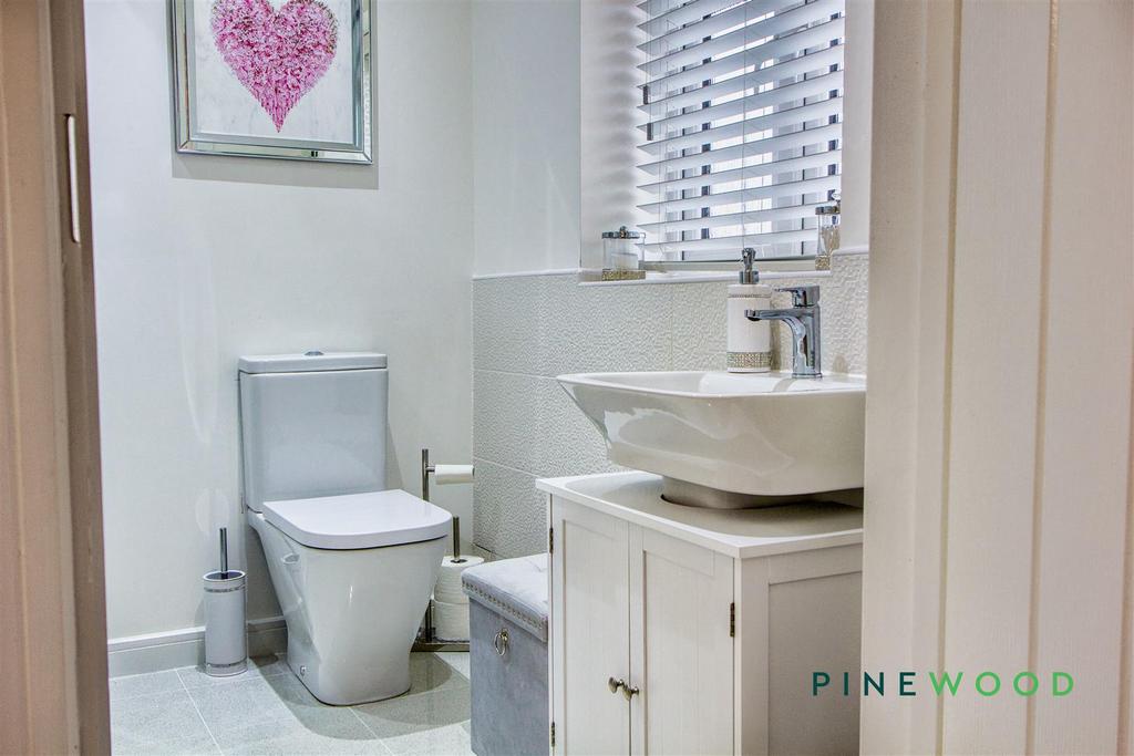 Ensuite (Bedroom 1)