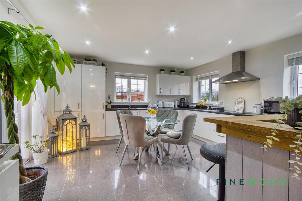 Kitchen Diner