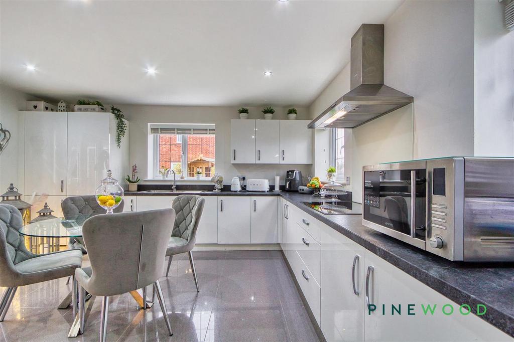Kitchen Diner