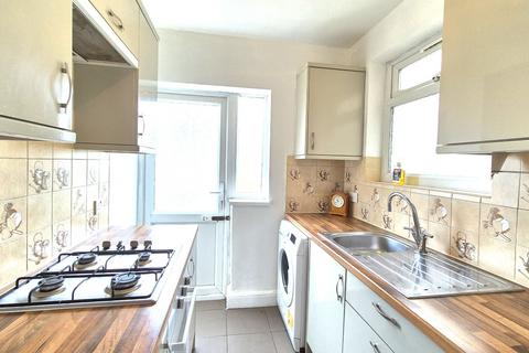 undefined, Kingsley Avenue, Hounslow