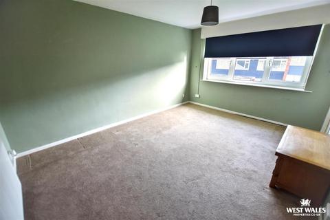 2 bedroom apartment for sale, Harrier Road, Haverfordwest