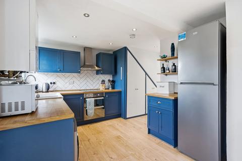 3 bedroom terraced house for sale, Campkin Road, Cambridge, CB4