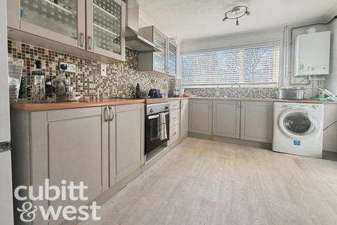 undefined, Kite Close Waterlooville PO8