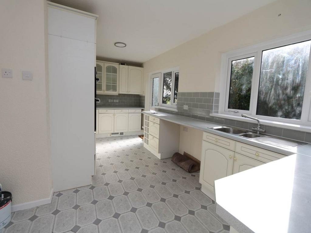 Kitchen i