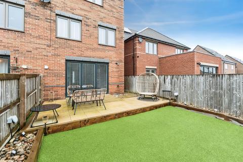3 bedroom semi-detached house for sale, Knight Street, Pontefract