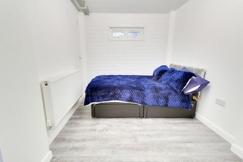 undefined, Holmwood Avenue, South Croydon, CR2