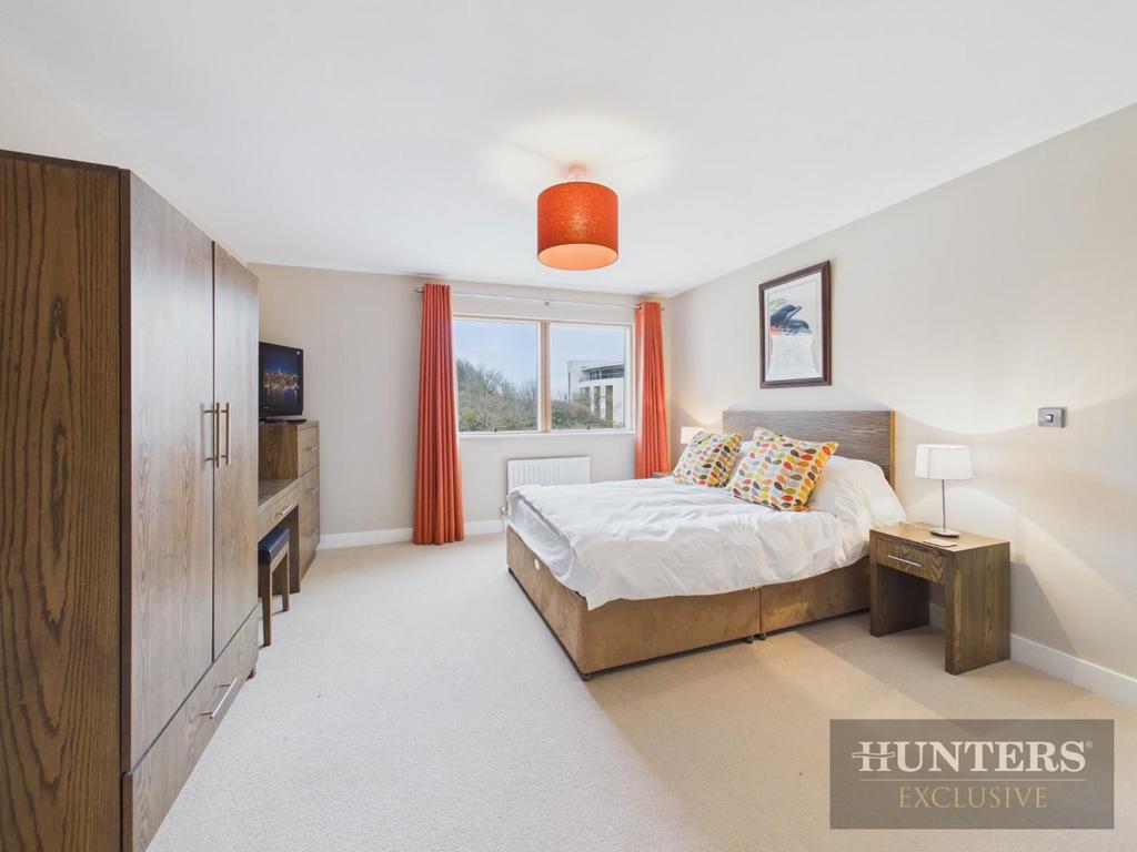 CAM05316 G0-PR0345-STILL010.jpg