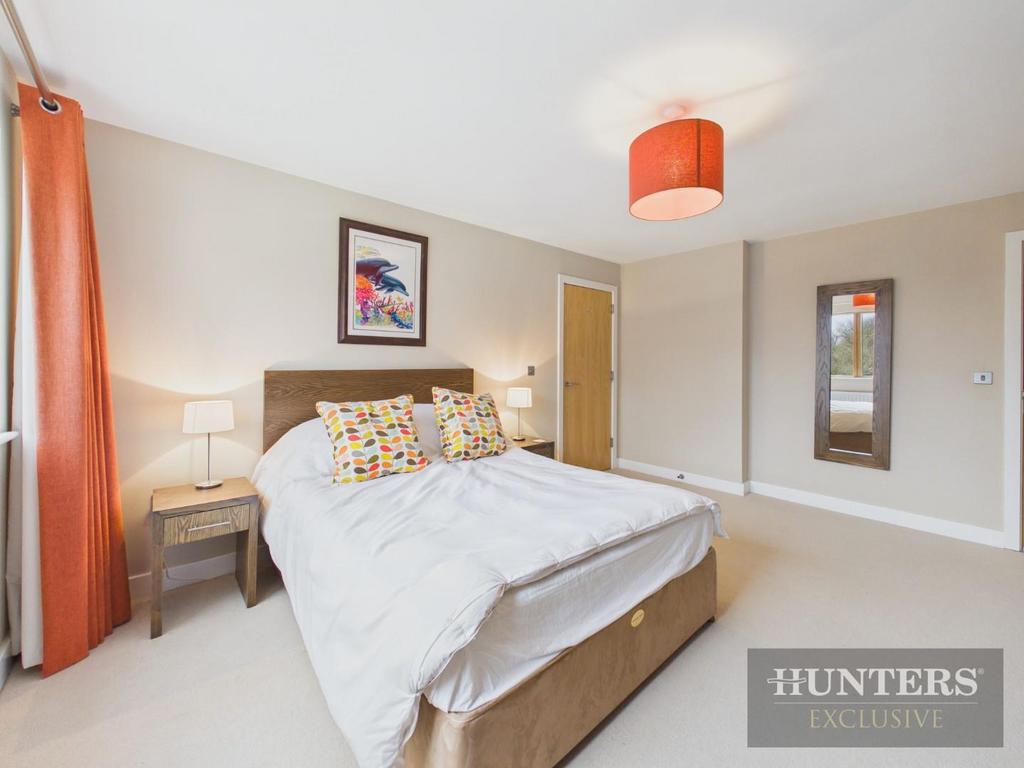 CAM05316 G0-PR0345-STILL011.jpg