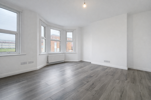 4 bedroom house to rent, Beresford Road, Southend-on-Sea, SS1
