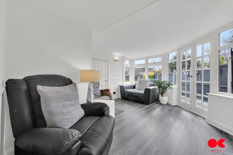 undefined, Oak Glen, Hornchurch RM11
