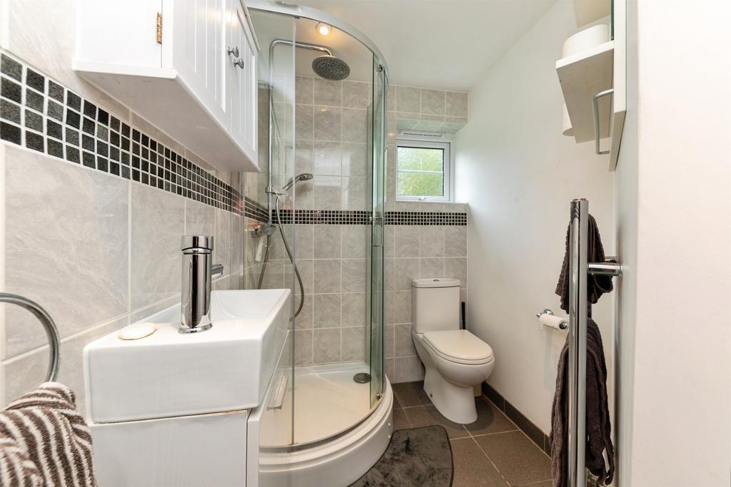 En-suite Bathroom