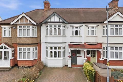 3 bedroom terraced house for sale, Cranbourne Avenue, Wanstead
