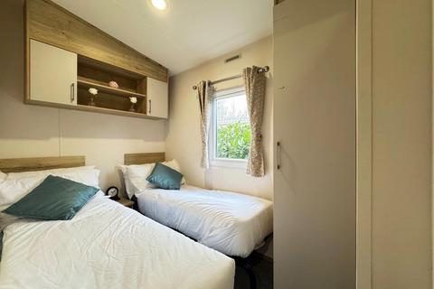 2 bedroom static caravan for sale, The Ridge West, St. Leonards-on-Sea TN37