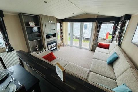 3 bedroom static caravan for sale, Winchelsea Beach TN36