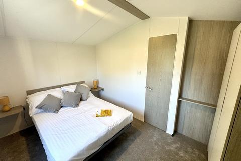 2 bedroom static caravan for sale, Ivyhouse Lane, Hastings TN35