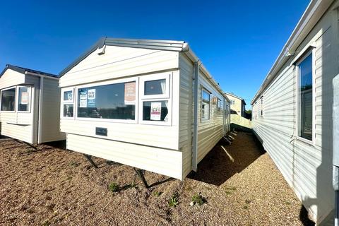 Low Road, Harwich CO12