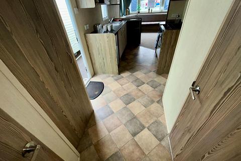 3 bedroom static caravan for sale, Vinnetrow Road, Runcton PO20