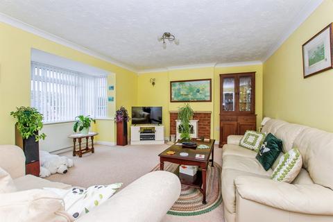 3 bedroom detached bungalow for sale, Fridaybridge Road, Elm, WISBECH