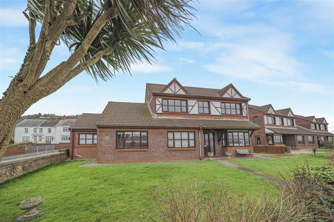 4 bedroom detached house for sale, Greenacres, Penclawdd, Swansea