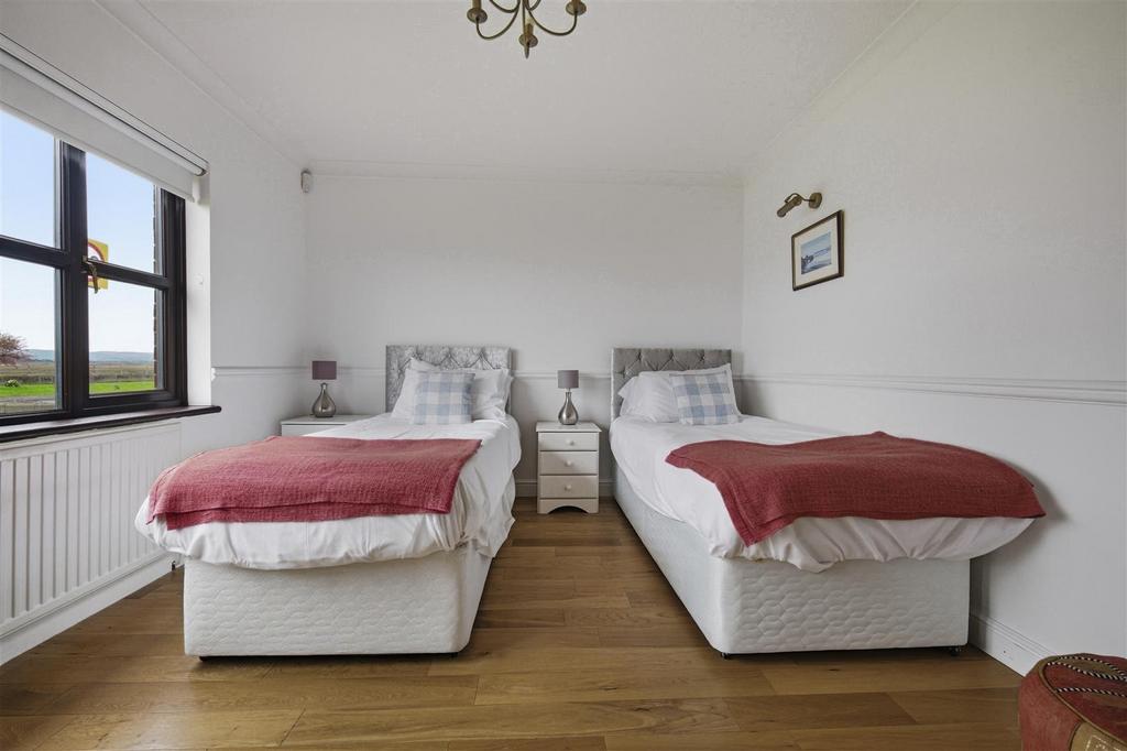 Bedroom/Play Room