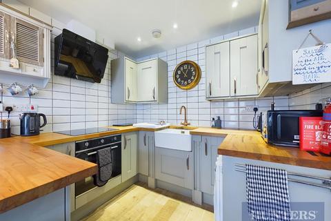1 bedroom flat for sale, Victoria Park Avenue, Scarborough
