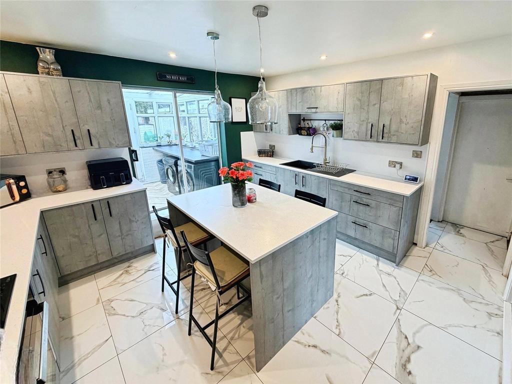 Breakfast Kitchen