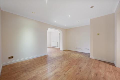 4 bedroom detached house for sale, Baycroft Close, Pinner, HA5
