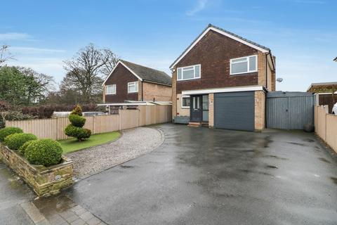 4 bedroom detached house for sale, Cliffe Lane, Gomersal, Cleckheaton, West Yorkshire, BD19