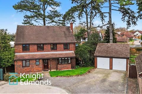 5 bedroom detached house for sale, Franklin Drive, Weavering, Maidstone, ME14