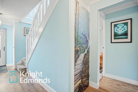 5 bedroom detached house for sale, Franklin Drive, Weavering, Maidstone, ME14