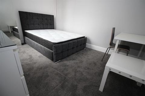 1 bedroom in a house share to rent, Brazil Street, Leicester
