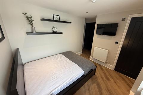 1 bedroom in a house share to rent, Celt Street, Liverpool