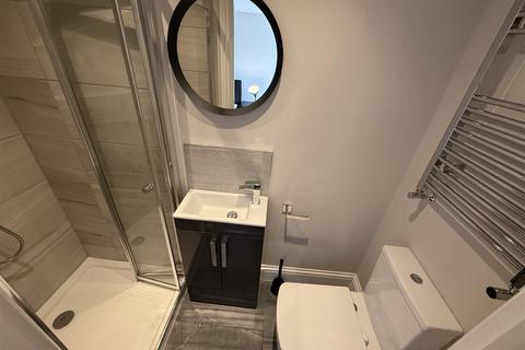 1 bedroom in a house share to rent, Celt Street, Liverpool