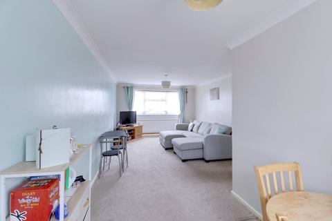 2 bedroom flat for sale, Ongar Way, Rainham RM13