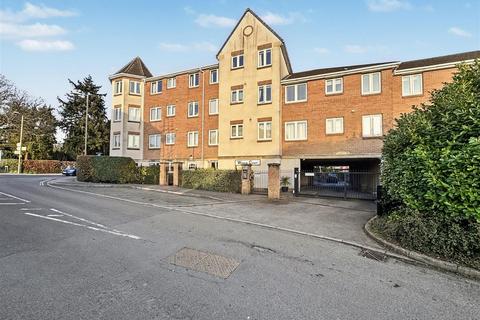 undefined, Victoria Road, Farnborough