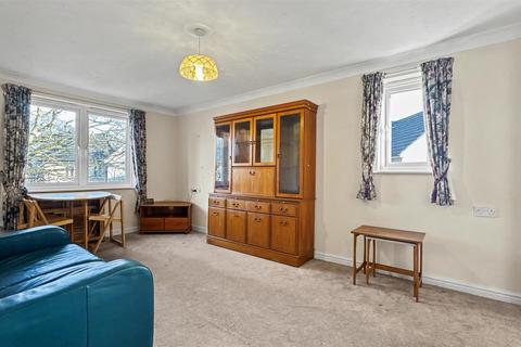 undefined, Victoria Road, Farnborough