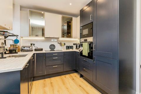 2 bedroom apartment for sale, The Boulevard, Horsham, RH12