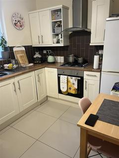 1 bedroom flat to rent, Aldridge Road, Slough