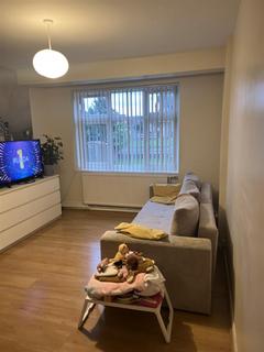 1 bedroom flat to rent, Aldridge Road, Slough
