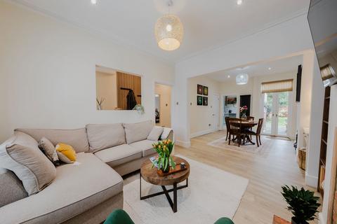 2 bedroom semi-detached house for sale, St. James Street, Milton Keynes MK13