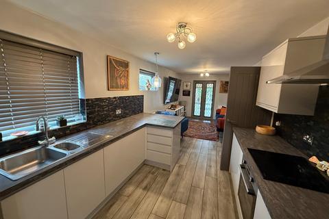 undefined, Swansea SA4