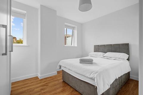 1 bedroom flat to rent, Sydney Road, Tower Point, EN2