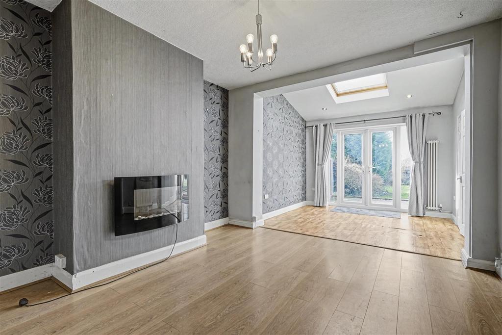 Sitting/Dining Room