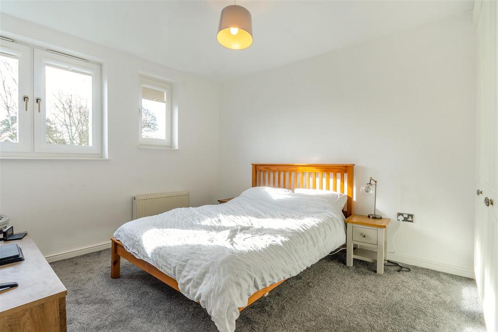 8680347-interior13.jpg
