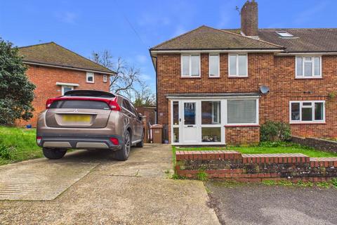 Maple Way, Coulsdon CR5
