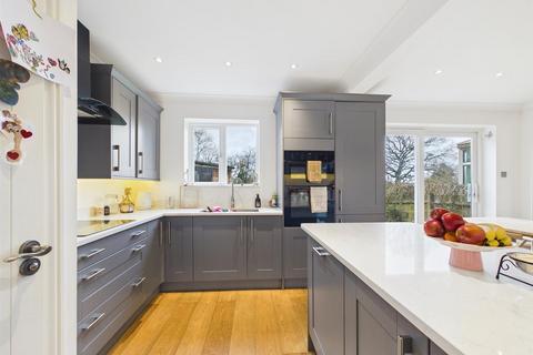 undefined, Maple Way, Coulsdon CR5