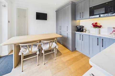 undefined, Maple Way, Coulsdon CR5