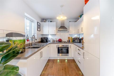 4 bedroom semi-detached house for sale, The Dukeries, Mansfield