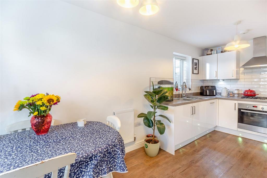 8679664-interior01.jpg
